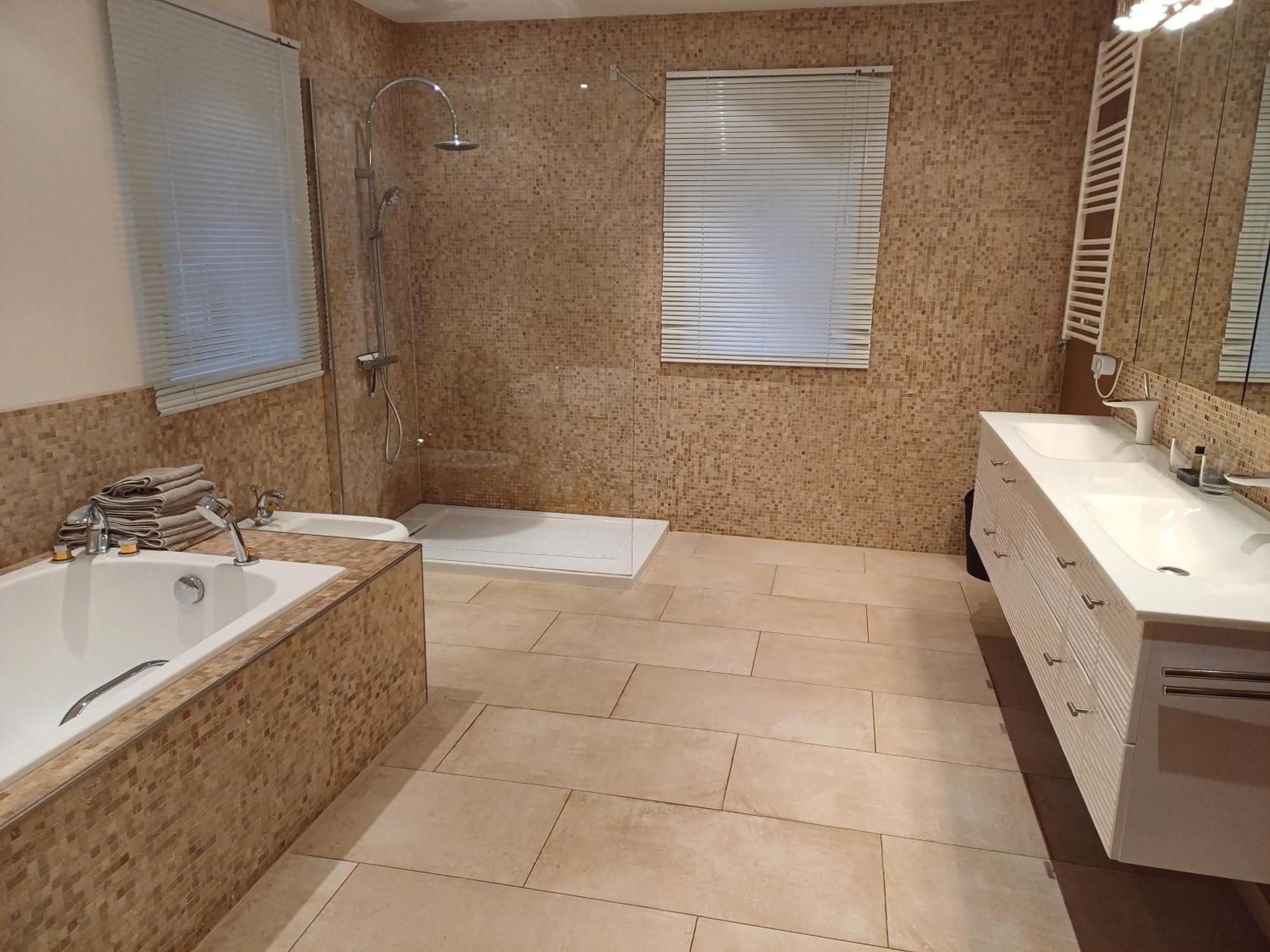 B&B Madoli Erezee Luaran gambar